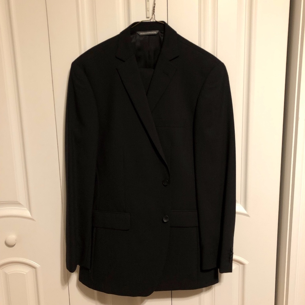 Perry Ellis 2-Piece Black Textured Suit